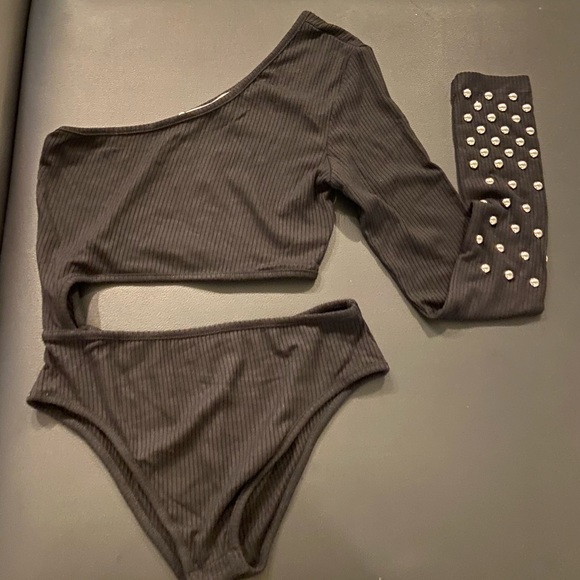 LF EMMA AND SAM BLACK ONE SHOULDER STUDS BODYSUIT NEW WITH TAGS - Picture 2 of 5